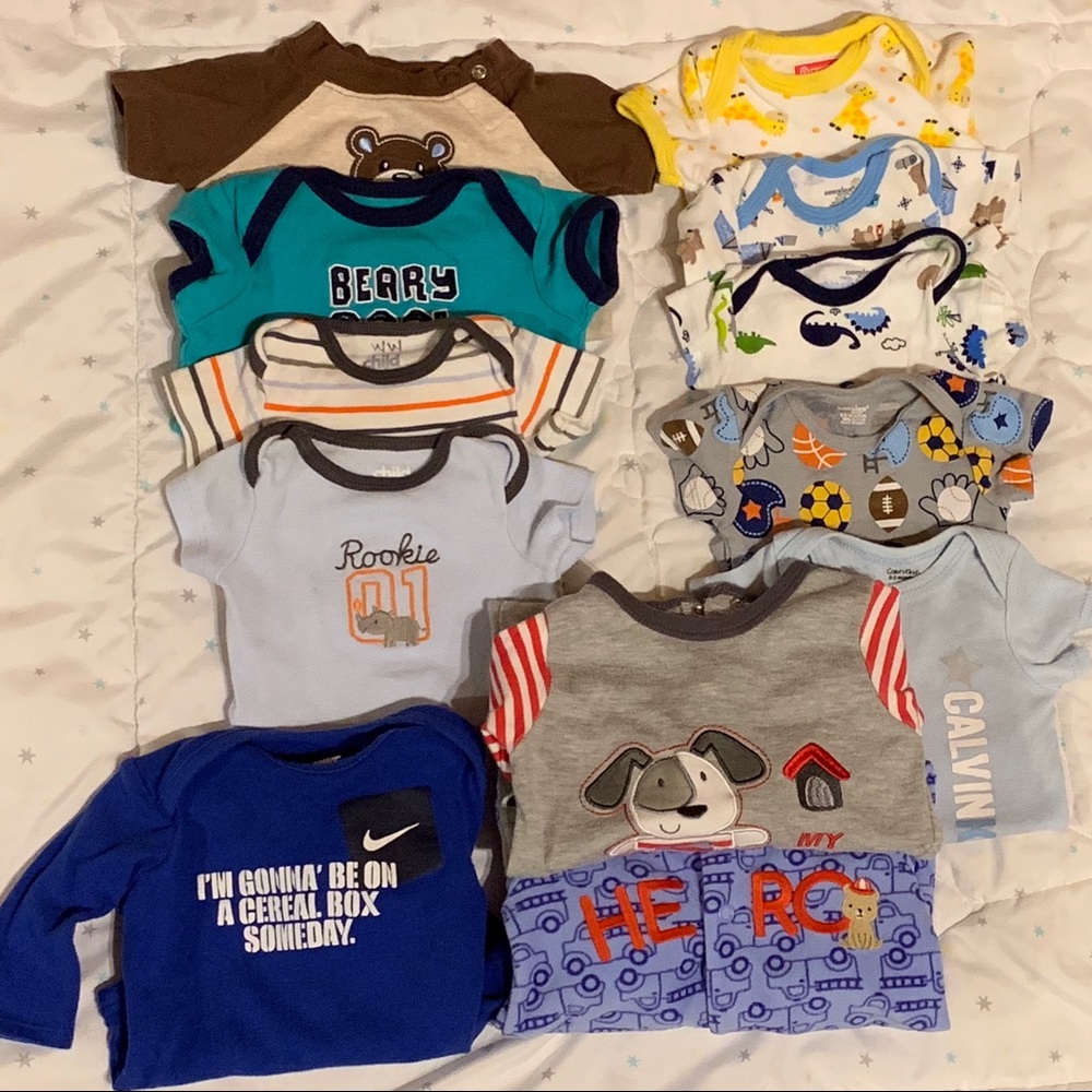 9 onsies, 1 long sleeve onsie, 2 footed onsies